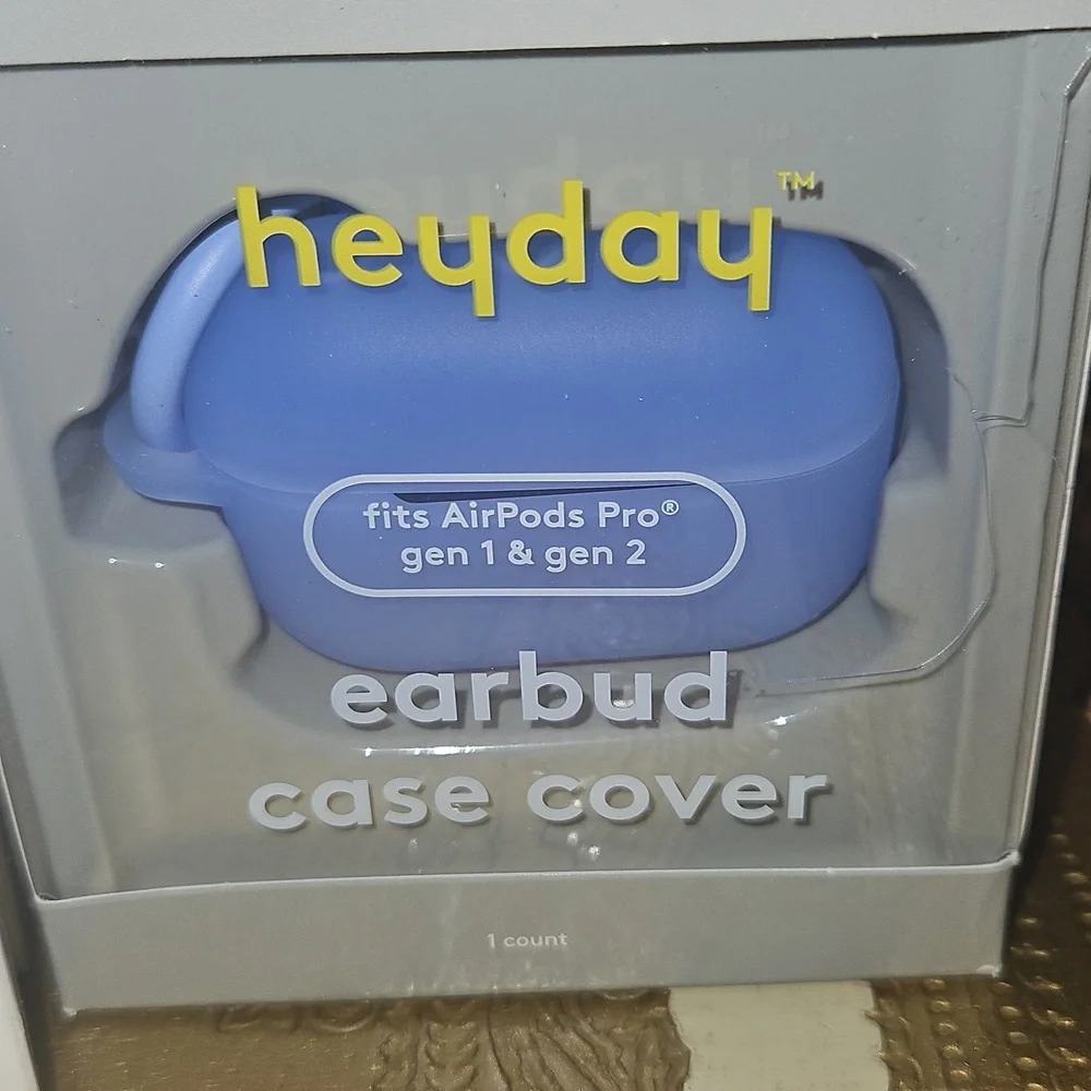 Bundle Of Ear Bud Holders, Wired Ear Buds And Ipad Mini Case NEW!